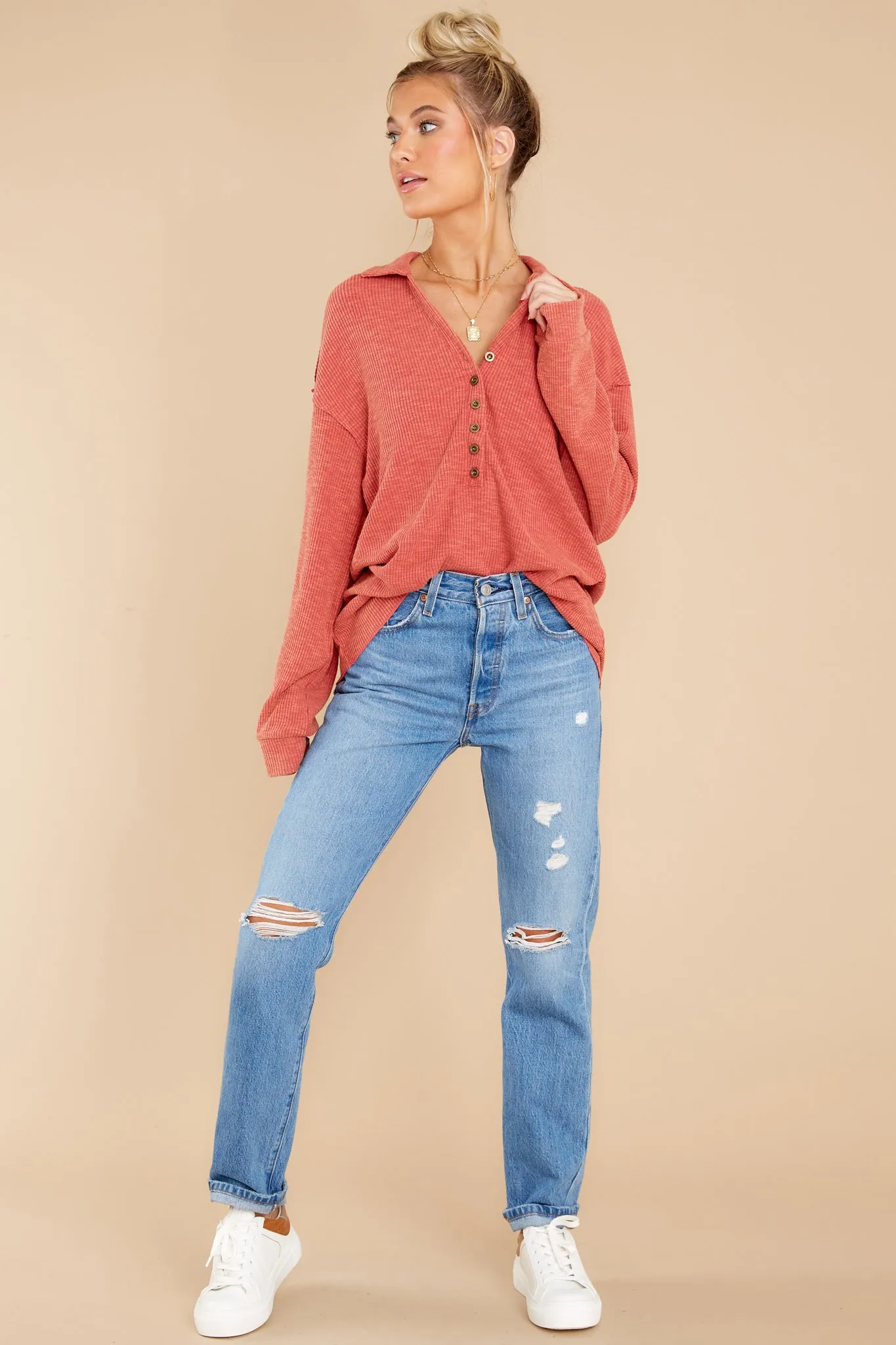 Climbing Higher Clay Red Top