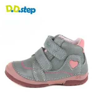 D.D. Step toddler girl shoes grey with pink heart size US 4-8
